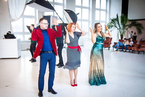 Lauras Railas un Normunda Rutuļa dziesmas “Laiku nevar pazaudēt” video uzņemšanas process.