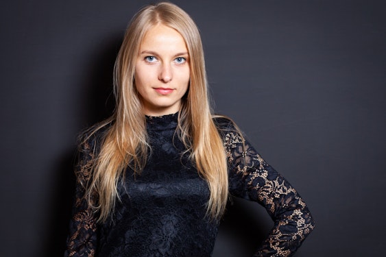 Maija – fotosesija studijā